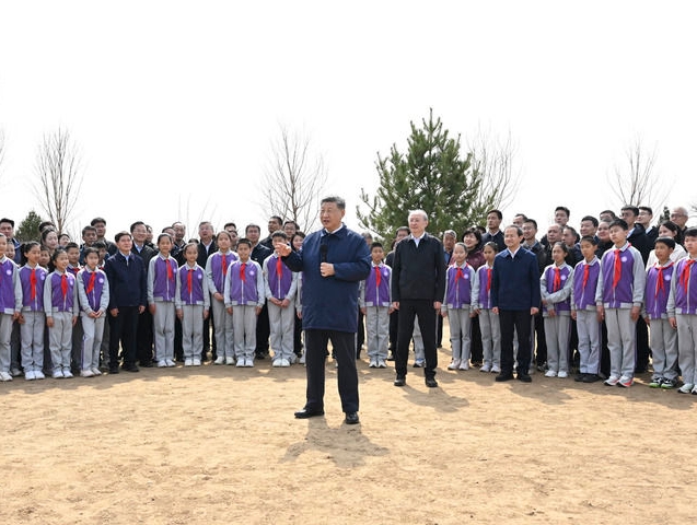  習近平在參加首都義務植樹活動時強調 為山川大地增添錦繡 讓中國式現代化底色更加亮麗